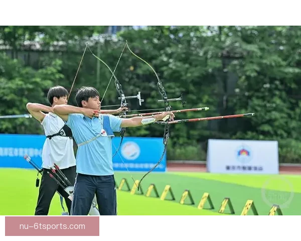 箭力较量：射箭大奖赛激情角逐