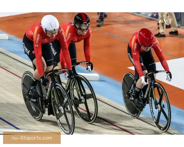 自行车杯赛：速度与激情的极限挑战